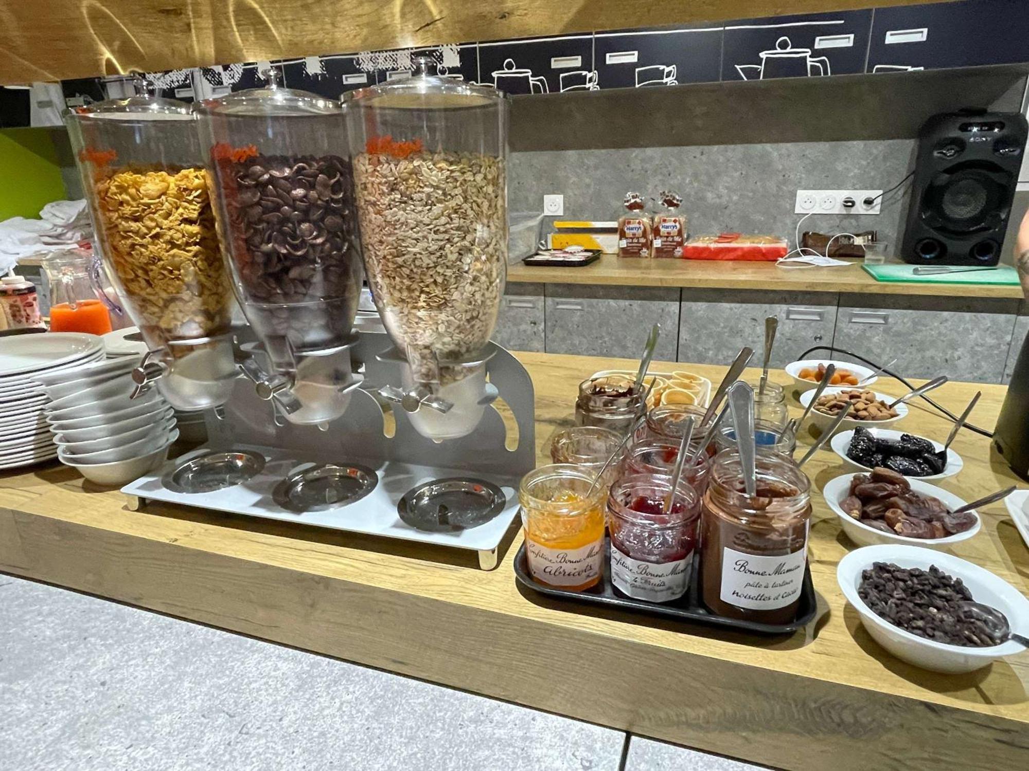 Ibis Budget Cognac Châteaubernard Екстериор снимка