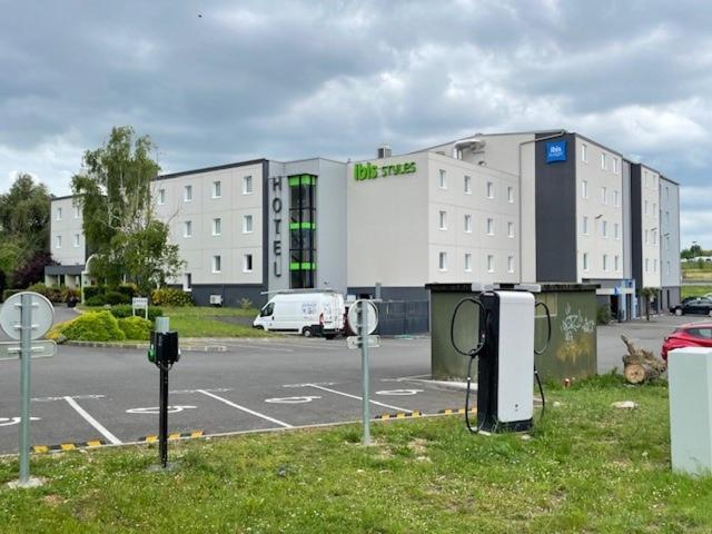 Ibis Budget Cognac Châteaubernard Екстериор снимка